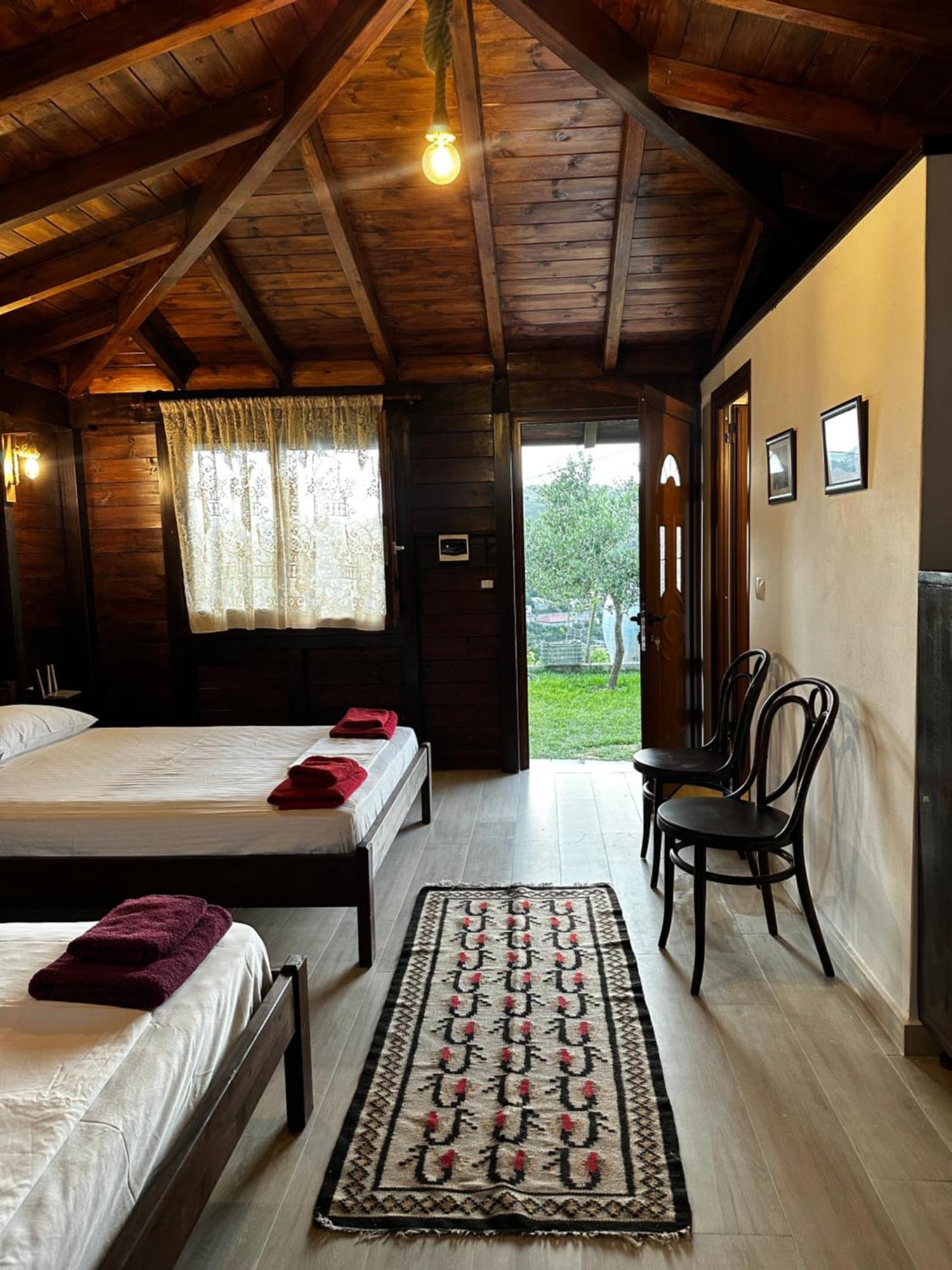 Guest House Gorani Berati Exterior foto