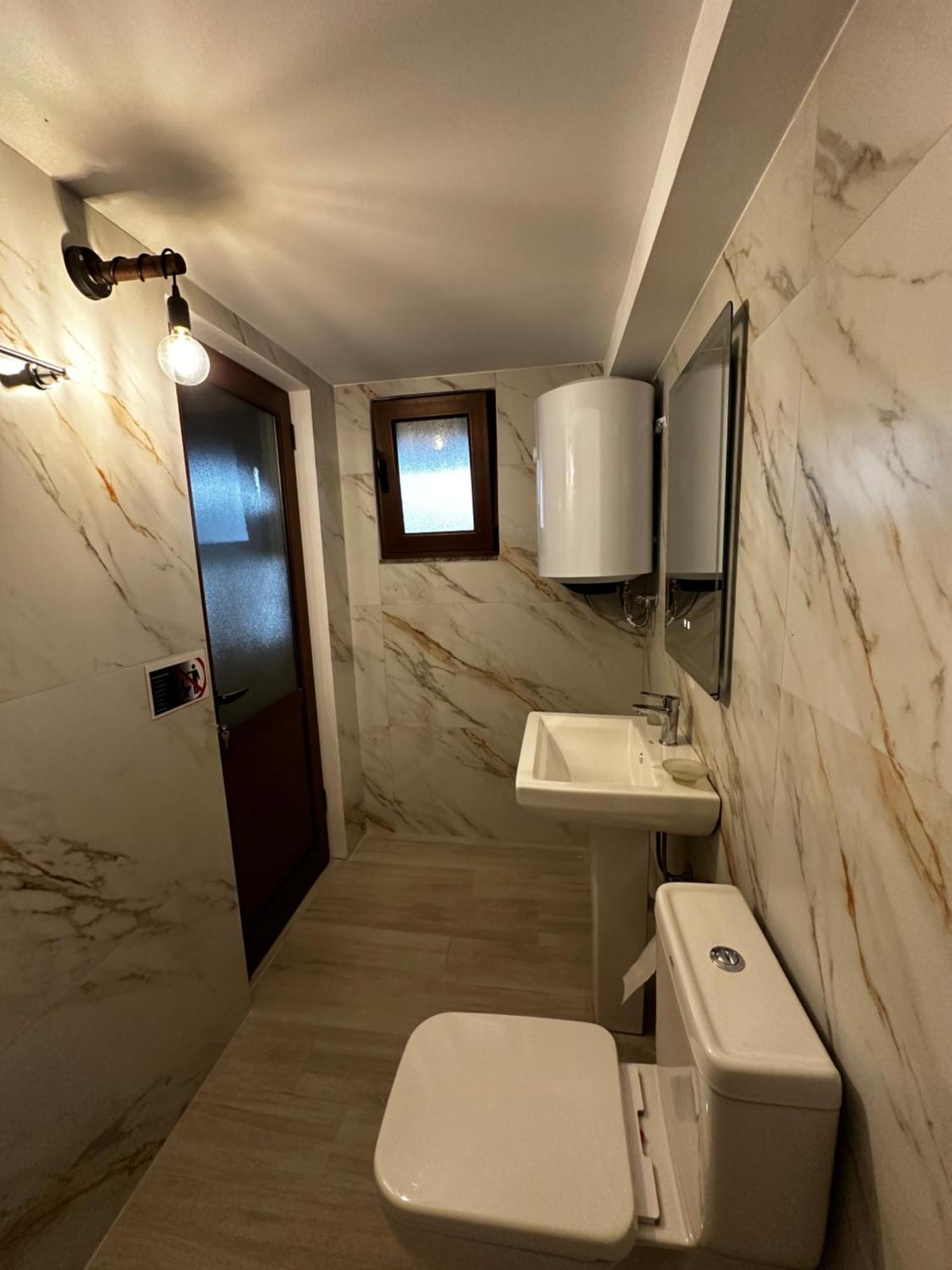 Guest House Gorani Berati Exterior foto